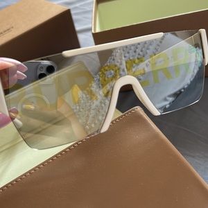Men’s Burberry Sunglasses (unisex)
